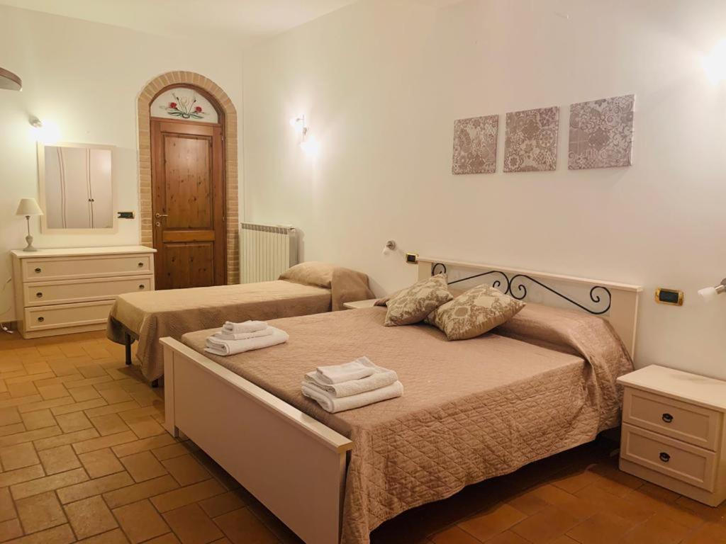 La Collina Su Ascoli Bed & Breakfast อัสโกลีปิเชโน ภายนอก รูปภาพ